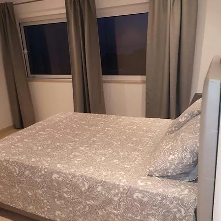 Flor Da Beira By The Ocean